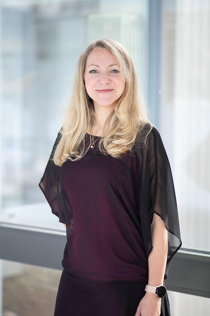 Portrait Regine Buschmann-Schramm