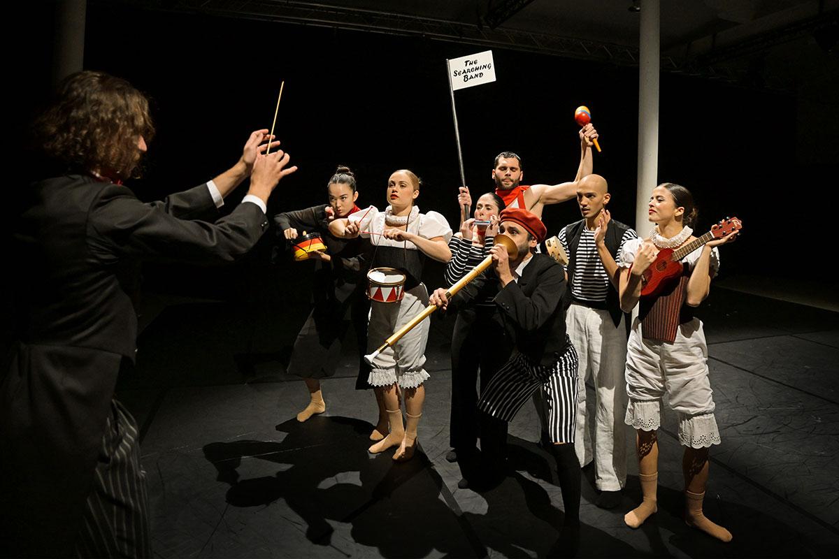 Liebesgeflechte Nowhere, now here.