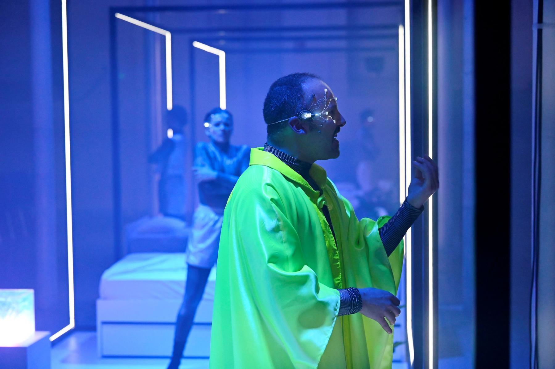 Victory im Sonnengruß