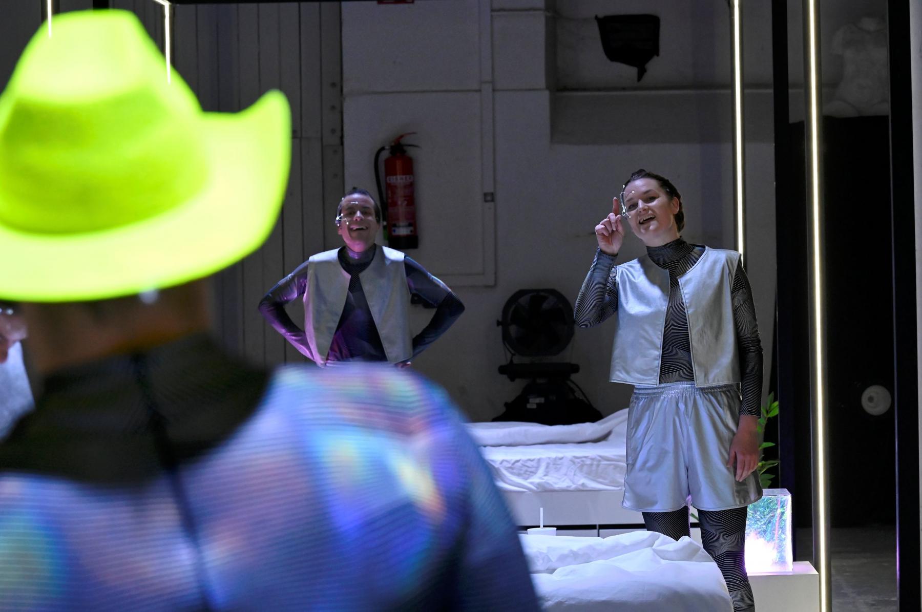 Victory im Sonnengruß